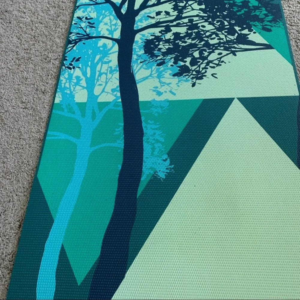 Rare color Gaiam Premium Yoga Mat Green Double Sided Tree floral thick